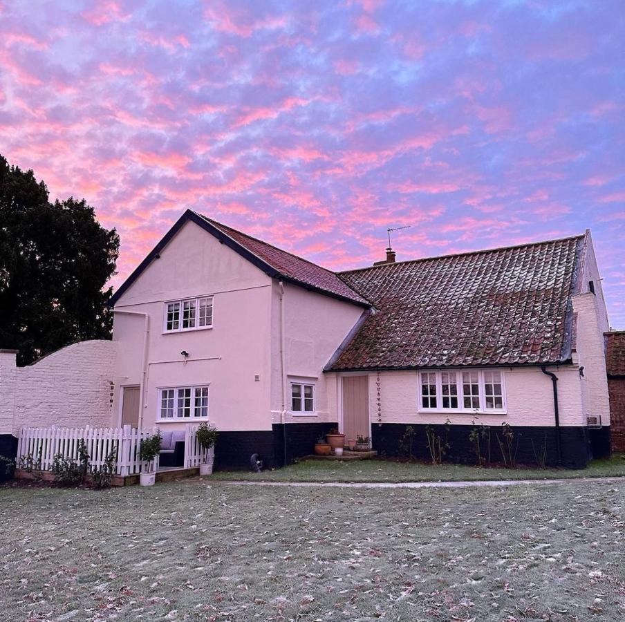 Church Farm Thurlton Exterior foto